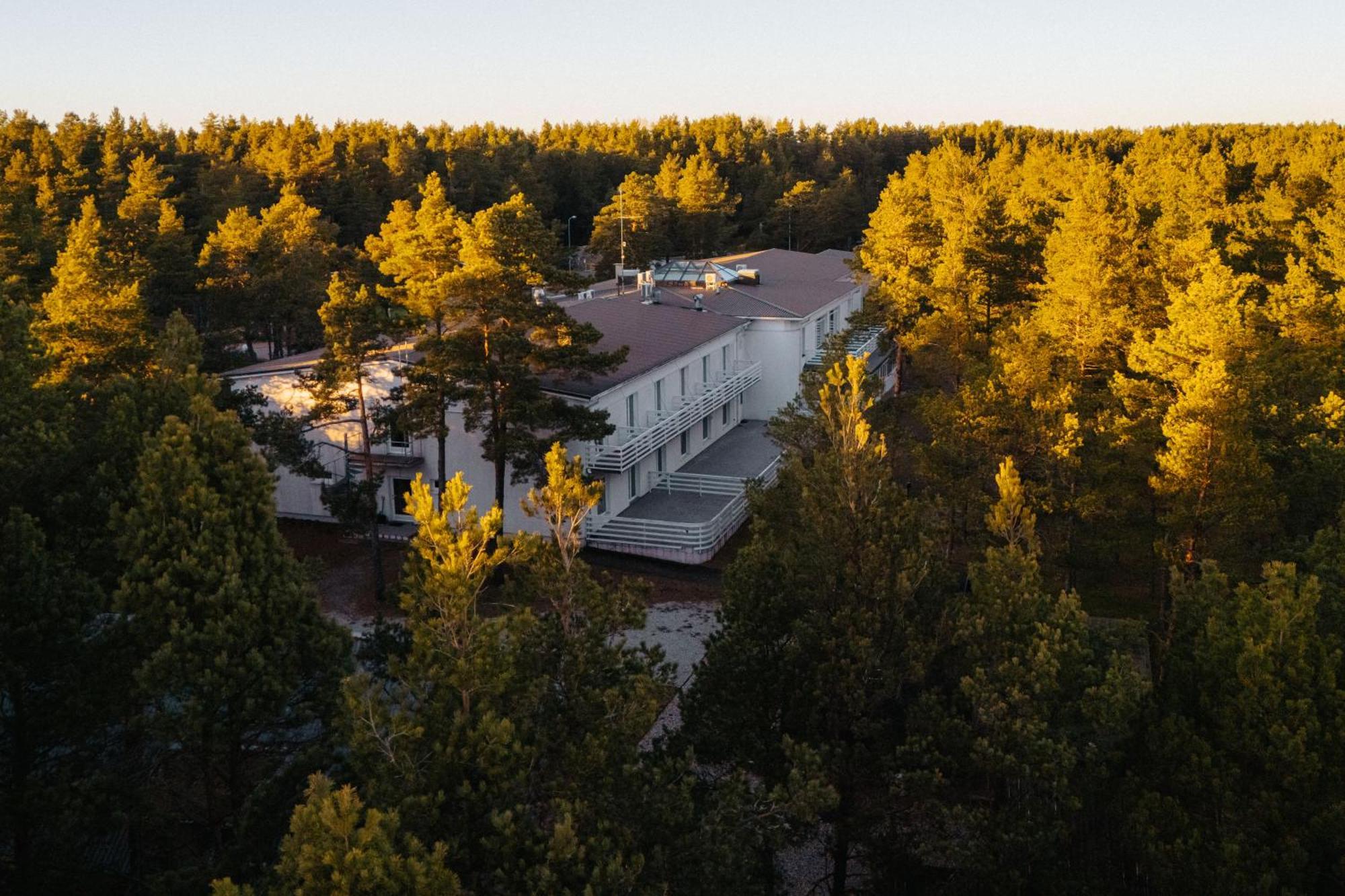 Saaremaa Rannahotell ' Beach Hotel Mandjala Exterior photo