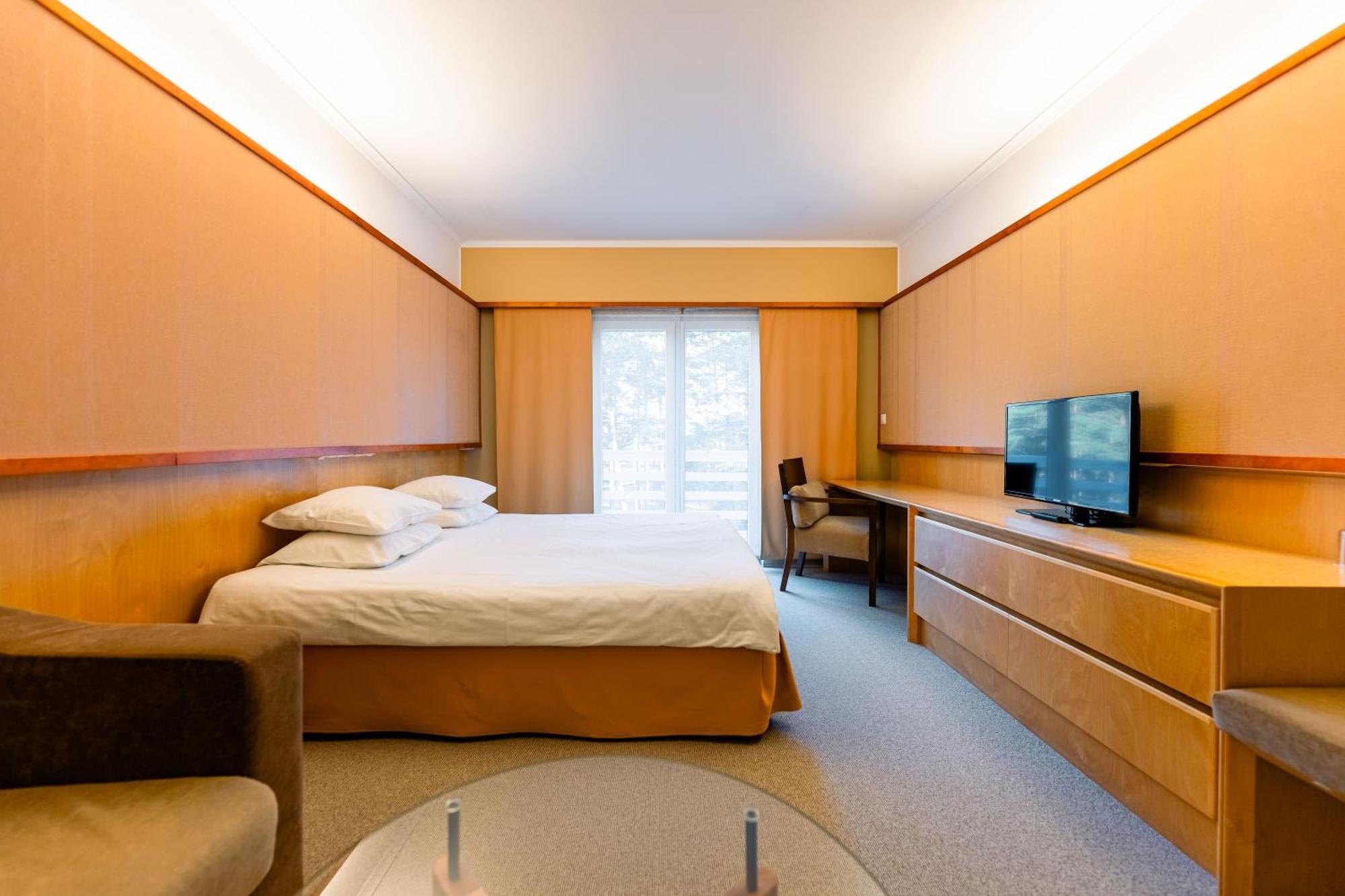 Saaremaa Rannahotell ' Beach Hotel Mandjala Exterior photo